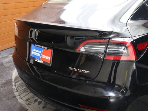 Used 2023 Tesla Model 3 Performance image 52
