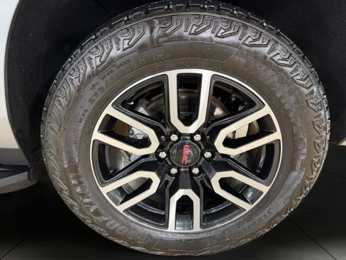 Used 2024 GMC Yukon AT4 w/ Technology Package AWD/4WD image 49