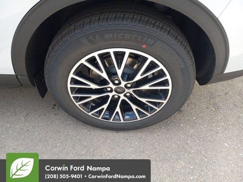 New 2025 Ford Escape Base image 31