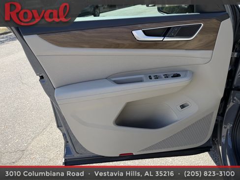 Certified 2026 Volkswagen Atlas SE w/ Panoramic Sunroof Package image 16