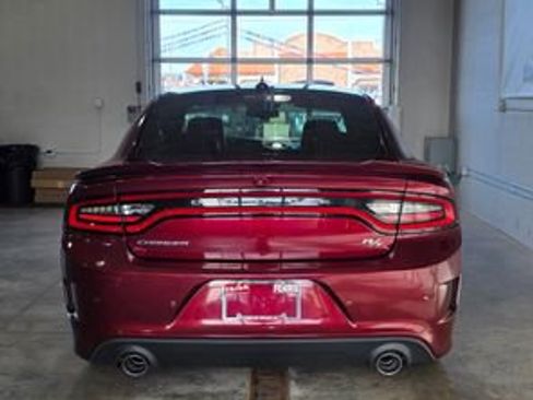 Used 2019 Dodge Charger R/T w/ Plus Group image 4