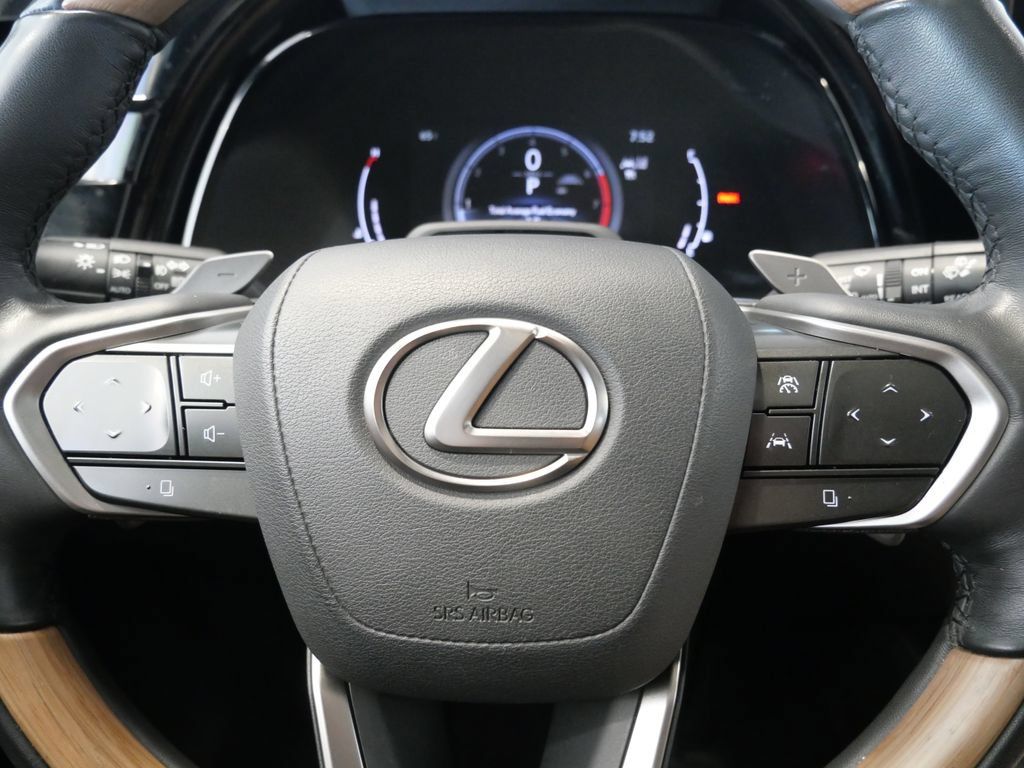 Used 2024 Lexus RX 350 Premium Plus w/ Convenience Package AWD/4WD image 17