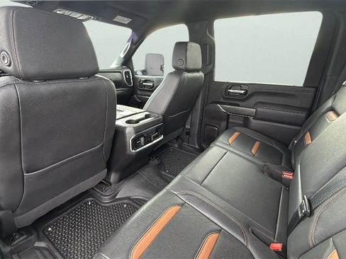 Used 2022 GMC Sierra 2500 AT4 image 27
