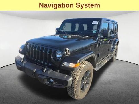 Used 2023 Jeep Wrangler Unlimited Sahara AWD/4WD image 4