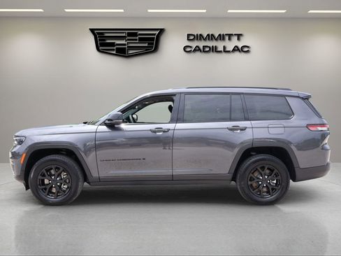 Used 2024 Jeep Grand Cherokee L Altitude AWD/4WD image 2