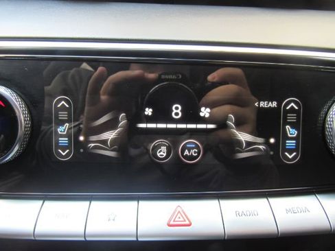 Used 2023 Genesis GV70 2.5T w/ Select Package image 49