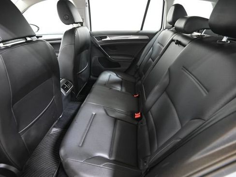 Used 2017 Volkswagen Golf Alltrack S AWD/4WD image 7
