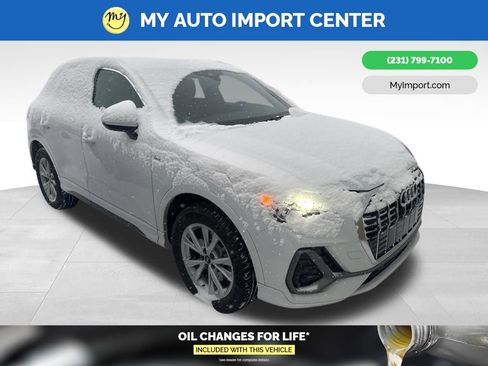 Used 2022 Audi Q3 2.0T Premium Plus image 1