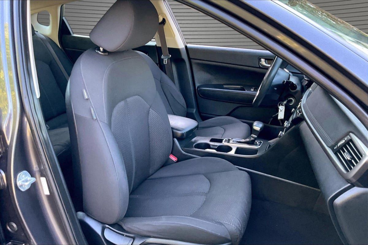 Used 2018 Kia Optima LX FWD image 27
