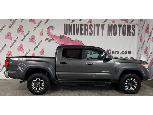 Used 2019 Toyota Tacoma TRD Off-Road image 10