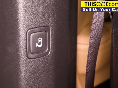 Used 2024 Kia Carnival LX image 27