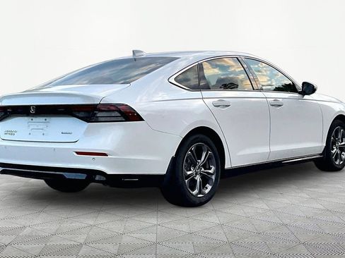 Used 2024 Honda Accord EX-L image 6