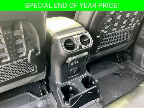 Used 2023 Jeep Gladiator Rubicon w/ LED Lighting Group image 11