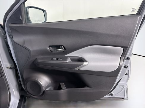 Used 2024 Nissan Kicks SR w/ SR Premium Package image 32