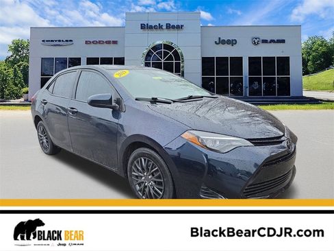 Used 2019 Toyota Corolla LE w/ Carpet Mat Package (TMS) image 1