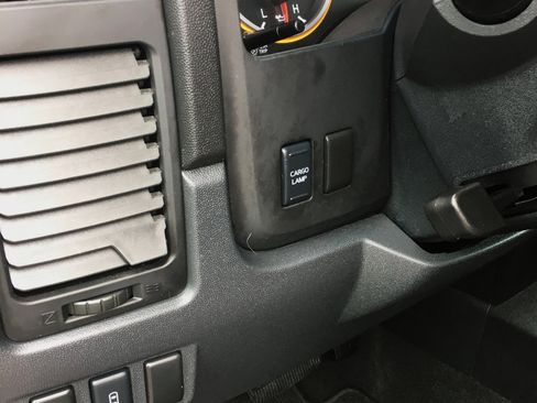 Used 2011 Nissan Titan SV w/ SV Value Truck Pkg image 24