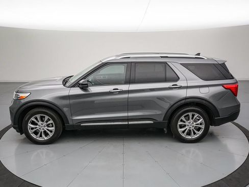 Certified 2024 Ford Explorer Limited w/ Equipment Group 301A AWD/4WD image 7