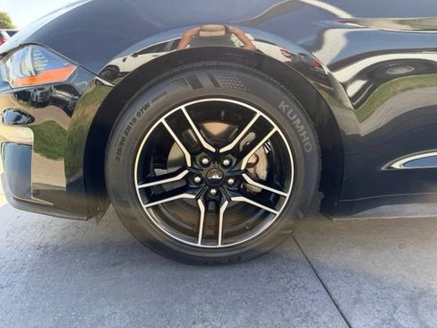 Used 2020 Ford Mustang Premium RWD image 4