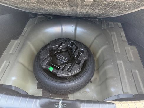 Certified 2024 Hyundai Elantra SEL FWD image 28