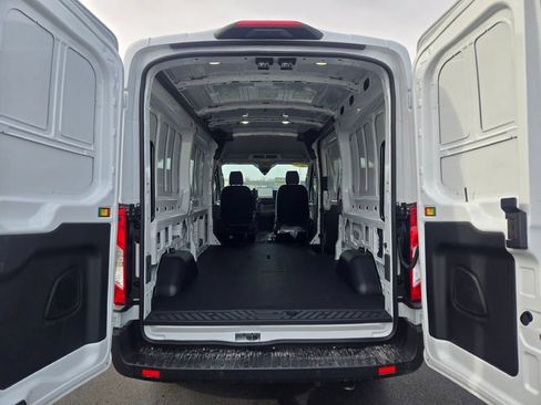 New 2026 Ford Transit 250 148 Medium Roof RWD image 12