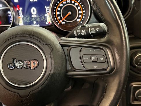 Used 2021 Jeep Wrangler Unlimited Sport AWD/4WD image 34
