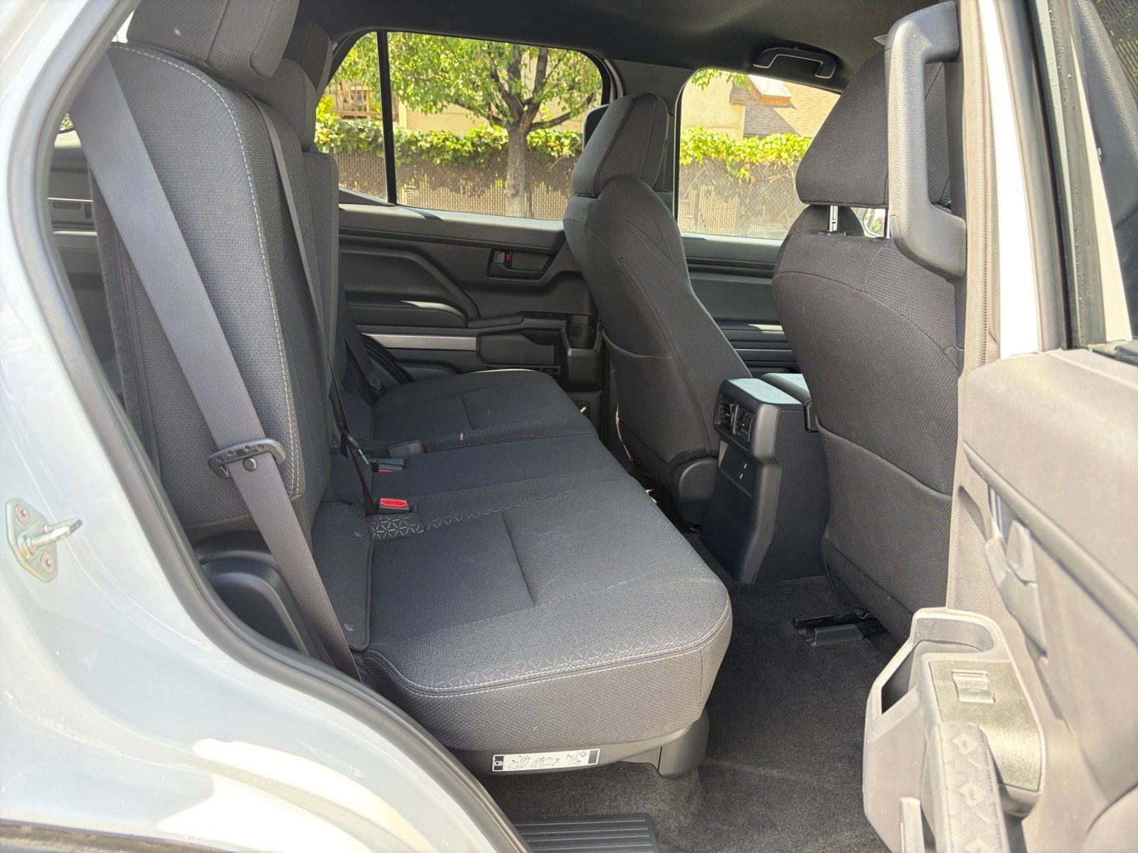 Used 2025 Toyota 4Runner SR5 AWD/4WD image 16