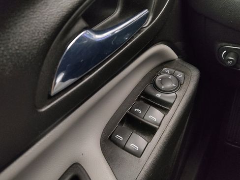 Used 2022 Chevrolet Equinox LS w/ LS Convenience Package FWD image 27