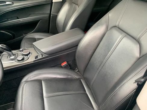 Used 2018 Alfa Romeo Stelvio Ti AWD/4WD image 8