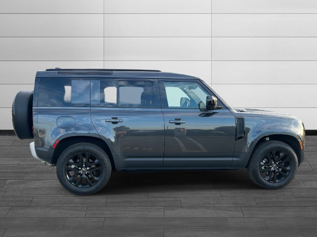 Certified 2025 Land Rover Defender 110 S AWD/4WD image 6