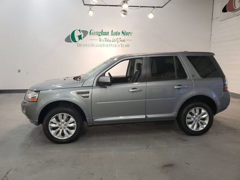 Used 2015 Land Rover LR2 AWD/4WD image 3