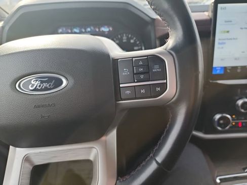 Used 2024 Ford Expedition Limited image 22