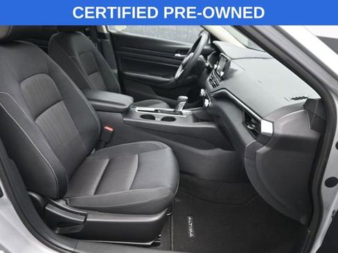 Used 2022 Nissan Altima 2.5 S FWD image 8