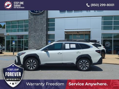 Used 2025 Subaru Outback Limited AWD/4WD image 4