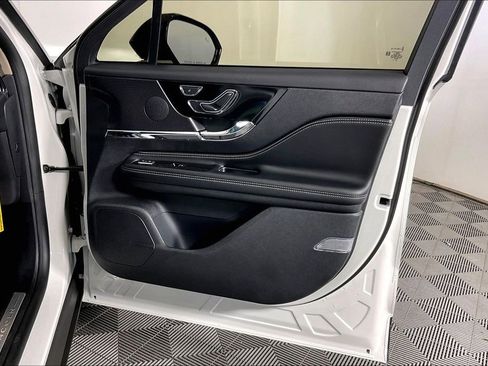 Used 2026 Lincoln Corsair Premiere FWD image 24