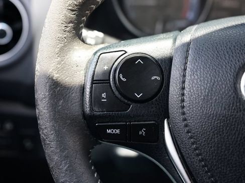 Used 2017 Toyota Corolla iM FWD image 29