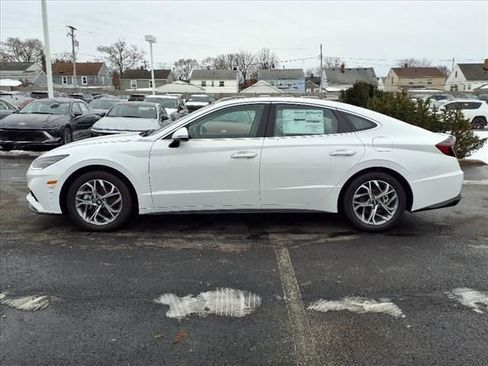 New 2023 Hyundai Sonata SEL w/ Convenience Package image 4