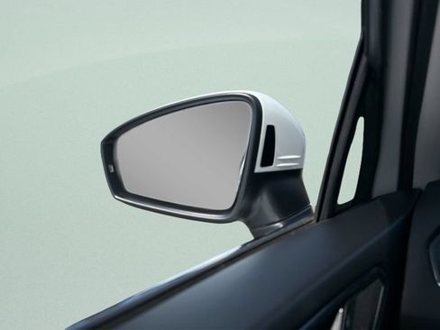 Used 2022 Volkswagen Tiguan SE FWD image 10
