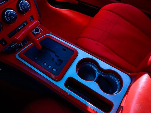 Used 2014 Dodge Challenger R/T image 35