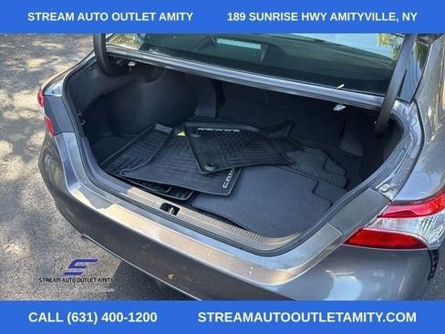 Used 2020 Toyota Camry SE w/ Cold Weather Package AWD/4WD image 21