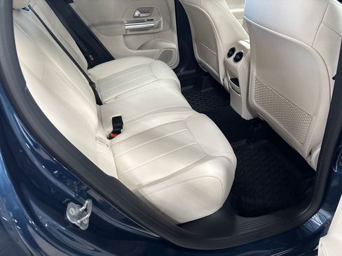 Used 2023 Mercedes-Benz GLA 250 4MATIC image 44