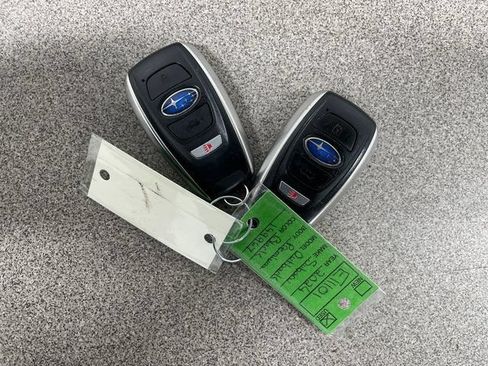 Used 2024 Subaru Outback Premium AWD/4WD image 25