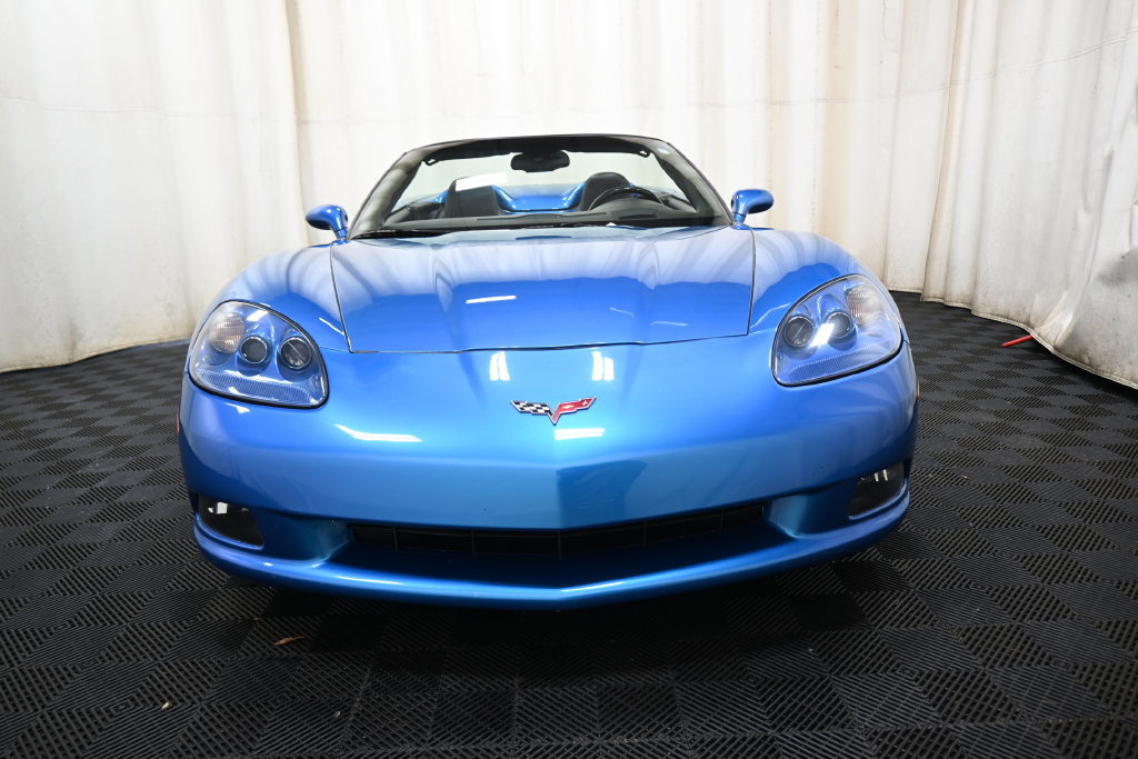 Used 2008 Chevrolet Corvette Convertible w/ Preferred Equipment Group RWD image 2