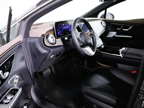 Used 2024 Mercedes-Benz EQE 350+ 4MATIC Sedan image 26