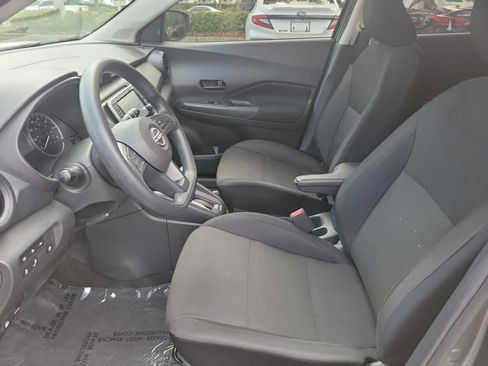 Used 2025 Nissan Kicks Play S FWD image 29