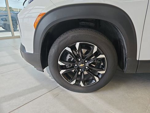 Used 2023 Chevrolet TrailBlazer LT image 31