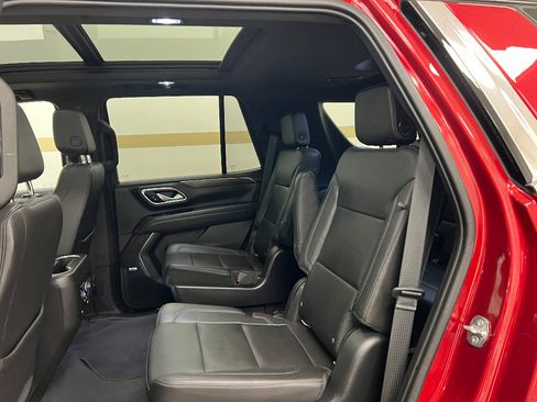 Used 2021 Chevrolet Tahoe LT w/ Luxury Package AWD/4WD image 15