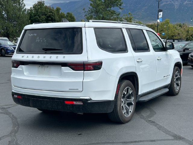 Used 2024 Jeep Wagoneer Series III AWD/4WD image 4