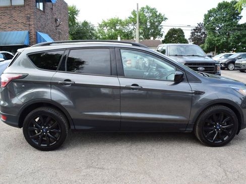 Used 2017 Ford Escape SE w/ Equipment Group 201A FWD image 6
