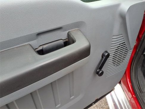 Used 2011 Ford F250 XL w/ XL Value Pkg image 16