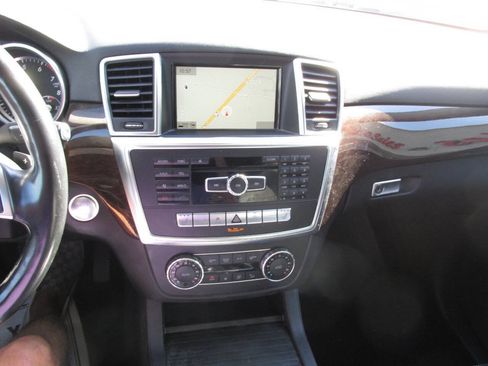 Used 2015 Mercedes-Benz ML 350 4MATIC image 48